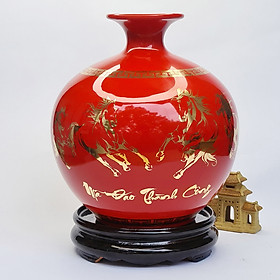 Mua Bình Hút Lộc Gốm Sứ Đỏ Vẽ Vàng Bát Mã - Mã Đáo Thành Công - Mx  - Đường Kính 16 Cm - Cao 17 Cm