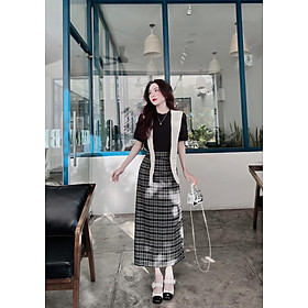 Set áo đen choàng cổ kèm chân váy midi caro