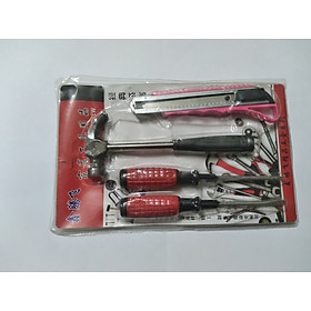 Mua bộ dụng cụ gồm : 1 búa + 1 tô vít 2 cạnh + 1 tô vít 4 cạnh và 1 dao dọc giấy