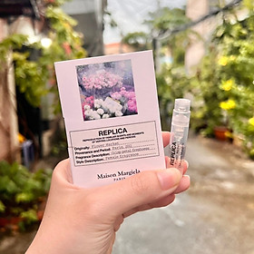 Vial mẫu thử nước hoa R.e.p.l.i.c.a Flower Market 1.2ml