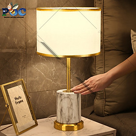 Mua Đèn Bàn Trang Trí Khách Sạn Phong Cách Châu Âu Hiện Đại POC MB8229 Trắng Kèm Bóng LED Thân Hợp Kim Cao Cấp Sơn Tĩnh Điện Nghệ Thuật Kiểu Dáng Hiện Đại