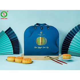Bộ hộp Bánh trung thu 4 bánh 1 trứng 150g - Phát Đạt Hộp Quai Xách Sang Trọng Thanh Lịch - Thành Long - 600g - VIỆT NAM