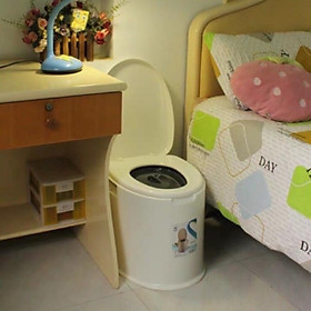 Mua Bô vệ sinh cho người già di động vô cùng chắc chắn