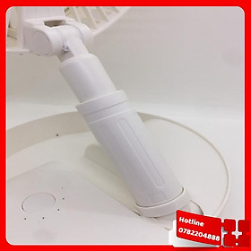 Mua Quạt Mini Tích Điện Để Bàn Gấp Gọn Tiện Dụng 3 Cấp Độ (Màu Ngẫu Nhiên) - Loại Tốt