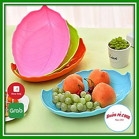 Mua Đĩa nhựa hình lá Việt Nhật 2 size to nhỏ (MS:1241/1242) đựng hoa quả  bánh kẹo  thiết kế mới lạ đẹp mắt -br 01226