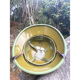 Mũ cối tàu lòng vàng khuy trắng cốt phíp, vải Gabadin tô châu, rơi va đạp không vỡ, tuyệt đối không ngấm nước, vải không phai, phiên bản cối xưa