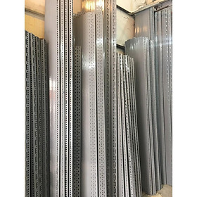 Mua Thanh sắt v lỗ đa năng V30x30x2mm dài 1m dày 2 ly