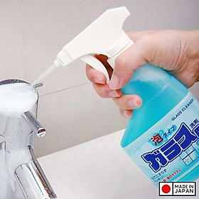Chai xịt vệ sinh kính 300ml Rocket nội địa Nhật Bản