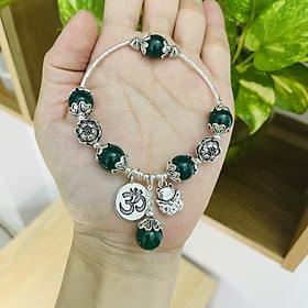 Vòng tay đá mã não phối charm bạc cao cấp