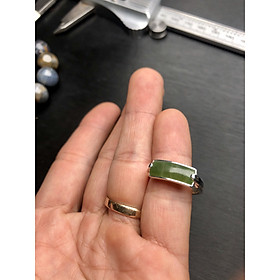 Nhẫn bạc yên ngựa đá ngọc bích 