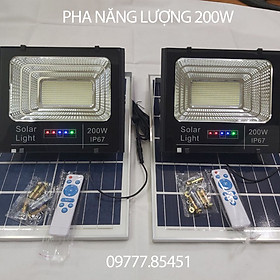 Đèn pha led năng lượng mặt trời 200W siêu sáng - 358 chip led - công nghệ COB- tiết kiệm điện dành cho sân vườn 