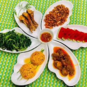 Mua Bộ đĩa cánh tiên trắng Bát Tràng -7 món