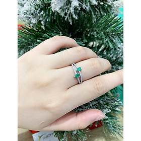 Nhẫn đính đá Emerald thiên nhiên - MOON Jewelry