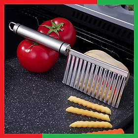 Mua Dao Gọt Cắt Inox tỉa sóng rau củ quả chất liệu Inox 304 Cao Cấp An Toàn tuyệt đối (Tặng kèm 1 khuôn rán trứng ngẫu nhiên) Dao gọt Có chữ SUS 304 Trên tay cầm - Dụng cụ cắt tỉa rau củ quả hình dáng lượn sóng