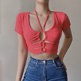 Áo croptop cut-out có dây buộc mặc được rất nhiều kiểu, vải hoa cotton sang xịn mịn