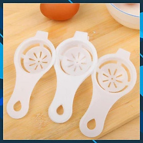 Mua Dụng cụ tách lòng đỏ trứng gà tiện lợi (Trắng)