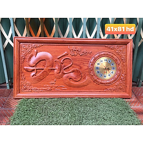 Đồng hồ treo tường chữ đức bằng gỗ hương đỏ kt 41×81×3cm