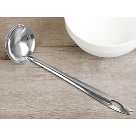 Mua Vá múc canh lấy cái   ăn lẫu chất liệu inox sáng bóng  bền bỉ  không rỉ sét  móc treo tiện dụng