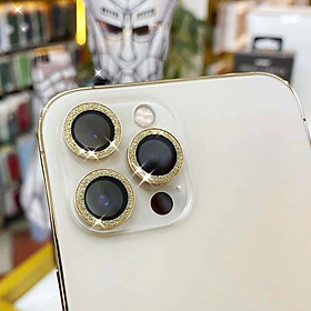 Bộ miếng dán kính cường lực Camera Diamond đính đá cho iPhone 12 Pro Max hiệu HOTCASE Kuzoom Lens Ring bảo vệ camera mang  lại khả năng chụp hình sắc nét full HD (độ cứng 9H, chống trầy) - hàng nhập khẩu - Gold