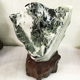 Cây đá tự nhiên màu xanh hình chữ V độc đáo cao hơn 45 cm nặng hơn 12 kg chân đế gỗ rừng damenhhoa
