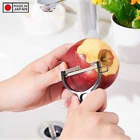 Nạo củ quả Echo, lưỡi bằng thép không gỉ, sắc bén và xoay nghiêng rất tiện dụng - nội địa Nhật Bản