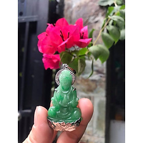 MẶT DÂY CHUYỀN NỮ PHẬT QUAN ÂM MÀU XANH NHẸ NHẸ BỌC INOX CHẤT LIỆU ĐÁ CẨM THẠCH TỰ NHIÊN ĐẸP Size Cao 48mm x Ngang 27mm x Dầy 7mm