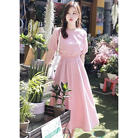 Đầm hồng cổ tròn bo eo form dài