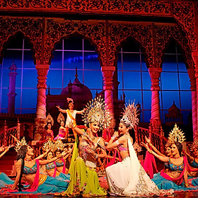 Vé Xem Tiffany Show Ở Pattaya, Thái Lan - Ghế Thường