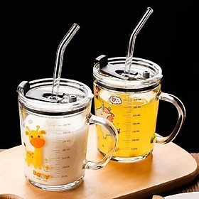 Bộ 2 Cốc thủy tinh chia vạch uống sữa cho bé cao cấp và kèm ống hút silicon nắp đậy loại 350ml (màu ngẫu nhiên)