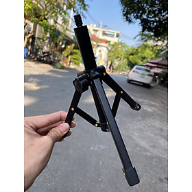 Mua Chân kẹp micro MK02 Vip - chân kẹp mic để bàn loại cao cấp - Cấu tạo hợp kim chắc chắn  nhỏ gọn - Chuyên dùng cho các loại micro thu âm  livestream  karaoke  phỏng vấn