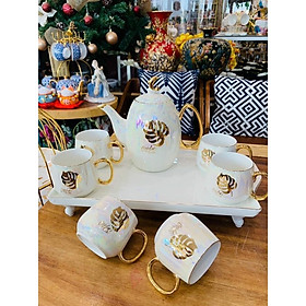 BỘ ẤM CHÉN KÈM KHAY CÓ CHÂN SỨ XƯƠNG CAO CẤP MÀU TRẮNG ÁNH TRAI HỌA TIẾT LÁ VÀNG ( GIAO HỌA TIẾT NGẪU NHIÊN )- VD714