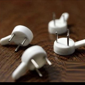 Mua Đinh 3 chân đóng tường treo tranh gỗ bảng gỗ