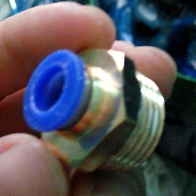 Mua Ren ngoài 21 nối thẳng ống phun sương 8mm (giải pháp lấy nước từ nguồn)