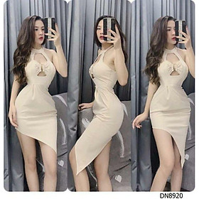 Đầm cổ yếm khoét hở ngực xéo tà sexy