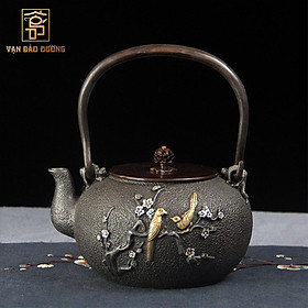 Mua Ấm gang Tetsubin đun nước Hỷ Tước Đăng Mai họa tiết đắp nổi tinh tế - Vạn bảo Đường VBD014