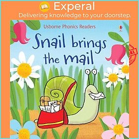 Sách - Snail Brings the Mail by Russell Punter (UK edition, paperback)