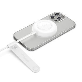 Mua Đế sạc không dây BOOST↑CHARGE™ Magnetic Belkin 7.5W/10W chuẩn Qi  loại nằm - Hàng chính hãng - WIA005bt