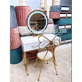 Mua Bàn trang điểm