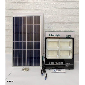 Mua Đèn pha năng lượng mặt trời Solar light 4 khoang công suất
