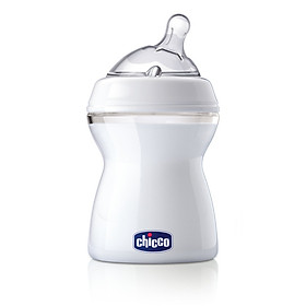 Bình sữa núm nghiêng Pisa Natural Feeling Chicco cho trẻ từ sơ sinh 150ml