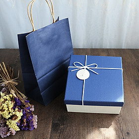 Hộp quà vuông MS-02 (16cm x 16cm x 7.5cm)