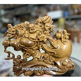 Tượng phật di lặc ngũ phúc bằng gỗ bách xanh thơm nức kt 30x25x12cm