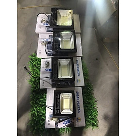 Đèn pha led năng lượng mặt trời 300w 200w 100w 60w báo dung lượng pin pha nhôm chống nước IP67 có giấy bảo hành 2 năm