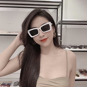 Kính râm hình mất mèo siêu sang chảnh kếp hợp cùng gọng kính vuông sang trọng (mẫu ngẫu nhiên)