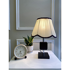 Mua Đèn bàn phòng ngủ hiện đại MD6908