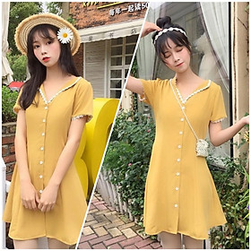 Đầm vàng cài nút cổ bẻ phối viền ren kiểu vintage