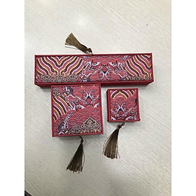 Mua Hộp - Hộp gấm vuông size 10x10 hoạ tiết lót nhung đen đựng vòng (y hình)