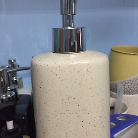 Mua 01 Bình đựng sữa tắm bằng gốm sứ 260ml