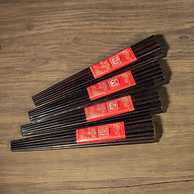 Mua COMBO 4 BỘ 40 ĐÔI ĐŨA ĂN CAO CẤP ĐŨA ĐẸP ĐŨA SẠCH ( ĐŨA THÂN 8 CẠNH CHỐNG LĂN XUẤT NHẬT)