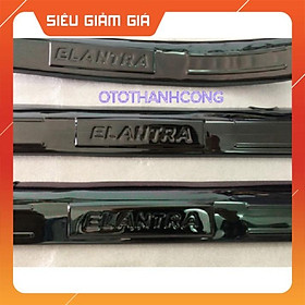 Mua ỐP BẬC TRONG NGOÀI TITAN ELANTRA 2018 - 2019 CAO CẤP tặng kèm keo 3M 2 mặt loại 1cm x3m